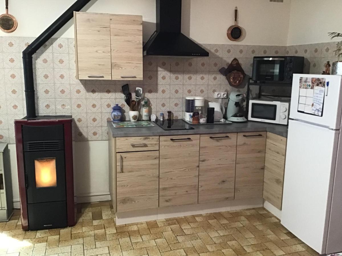 Holiday home L'oree Des Fleurs Rochechouart